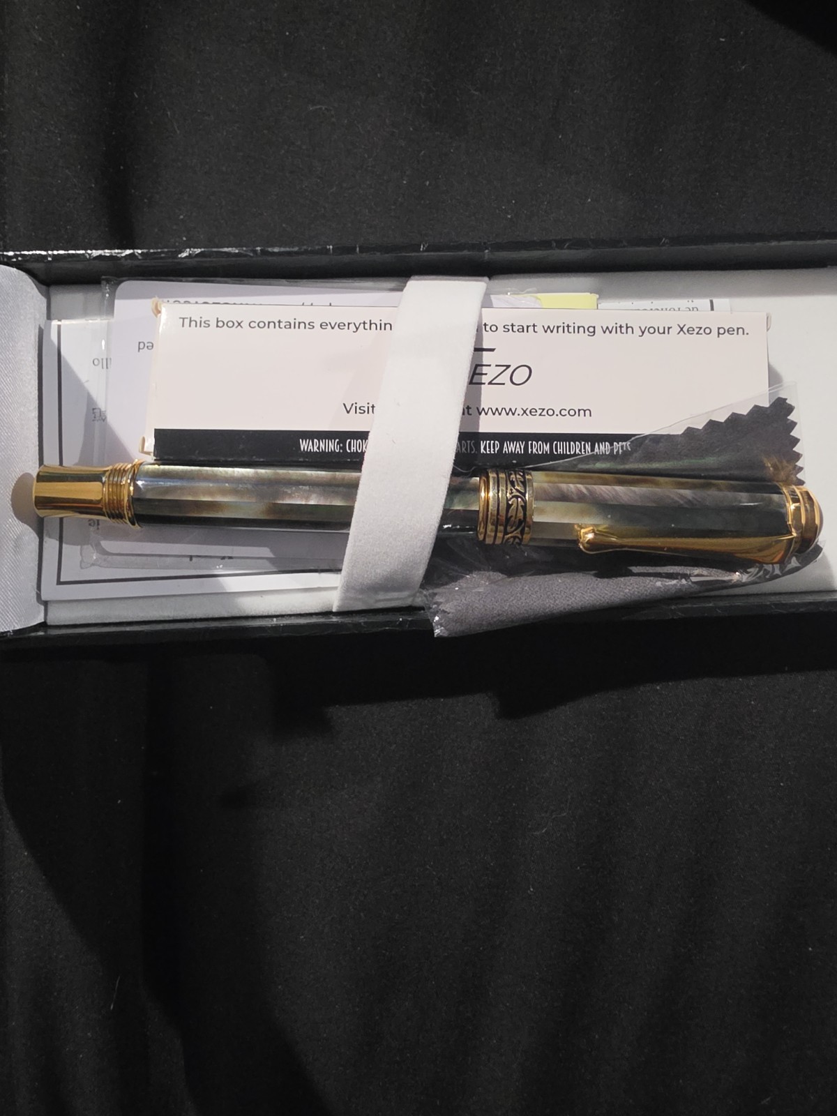 Xezo Maestro Tahitian Black Mother of Pearl 18K Gold Plated Medium Fountain Pen