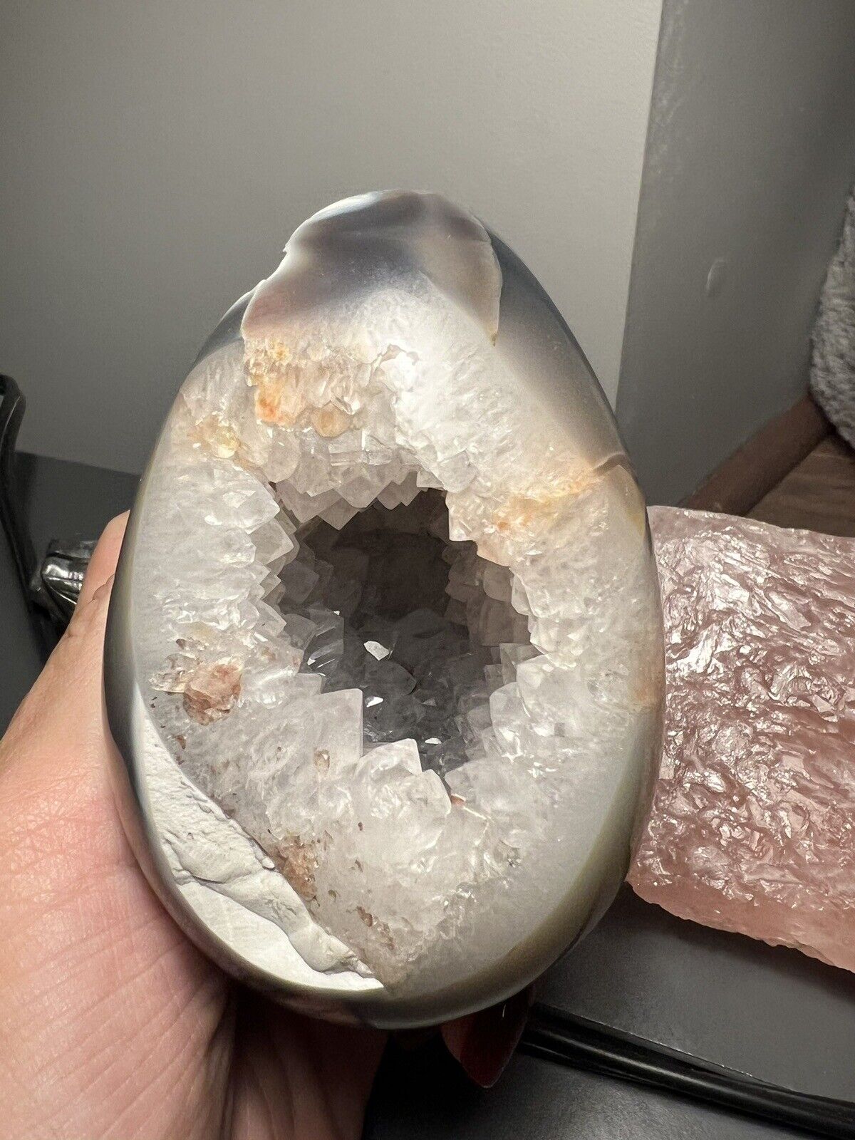 Agate Geode Egg 4.5 inches 1.7 pounds