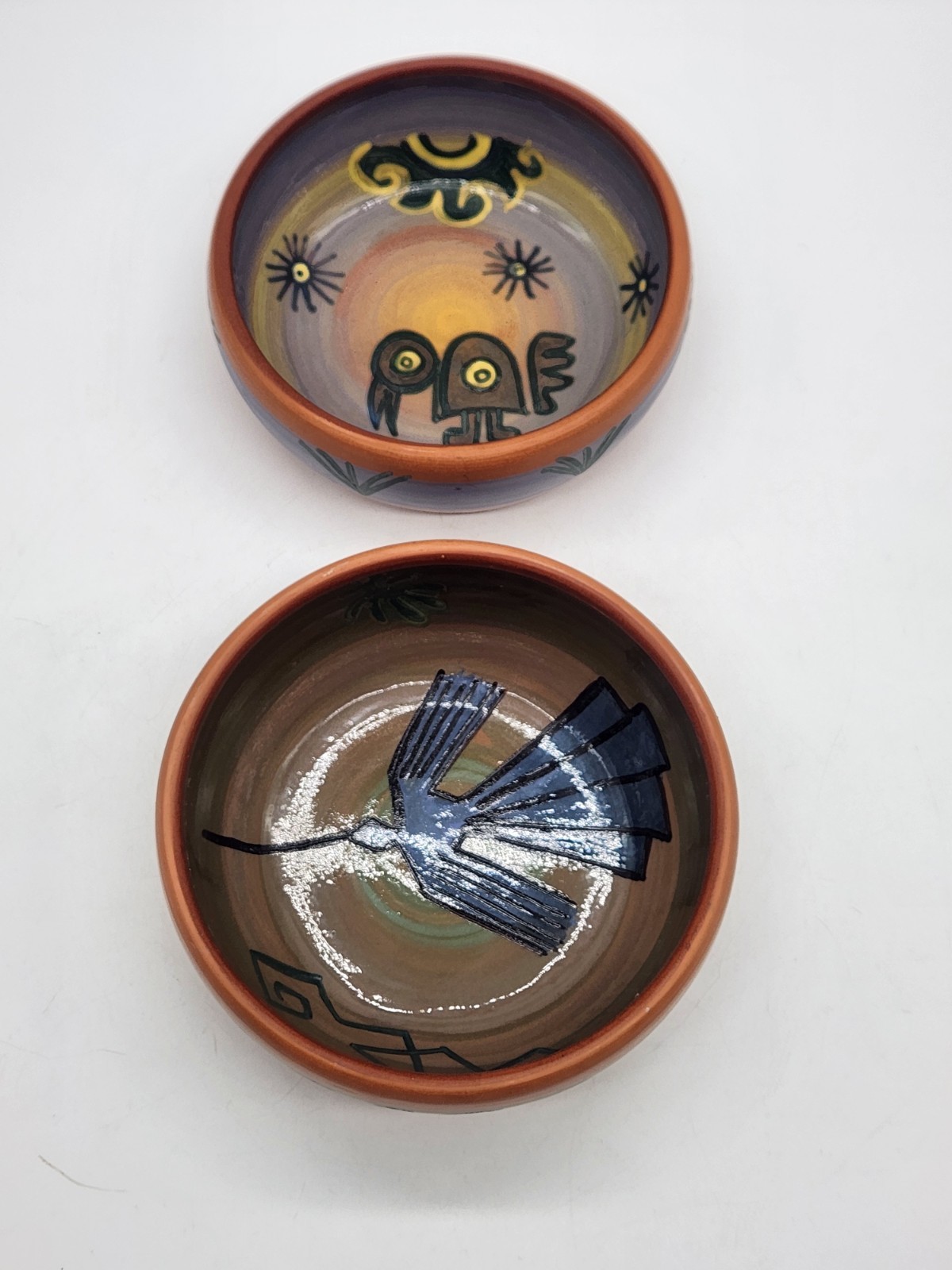 Pair of Seminario Terracotta Pottery Painted Bowls Made In Peru Bird Designs
