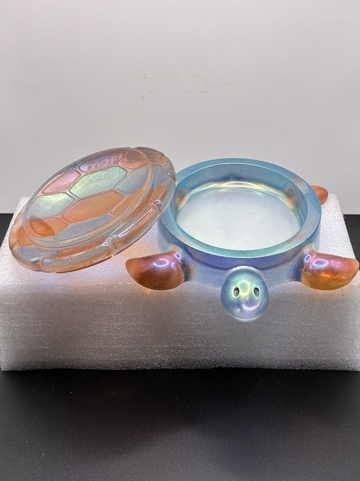 Iridescent Resin Turtle Trinket Box w/ Lid, Small Multicolor Kids, 1 Pack Iridescent Resin Turtle Trinket Box w/ Lid, Small Multicolor Kids, 1 Pack