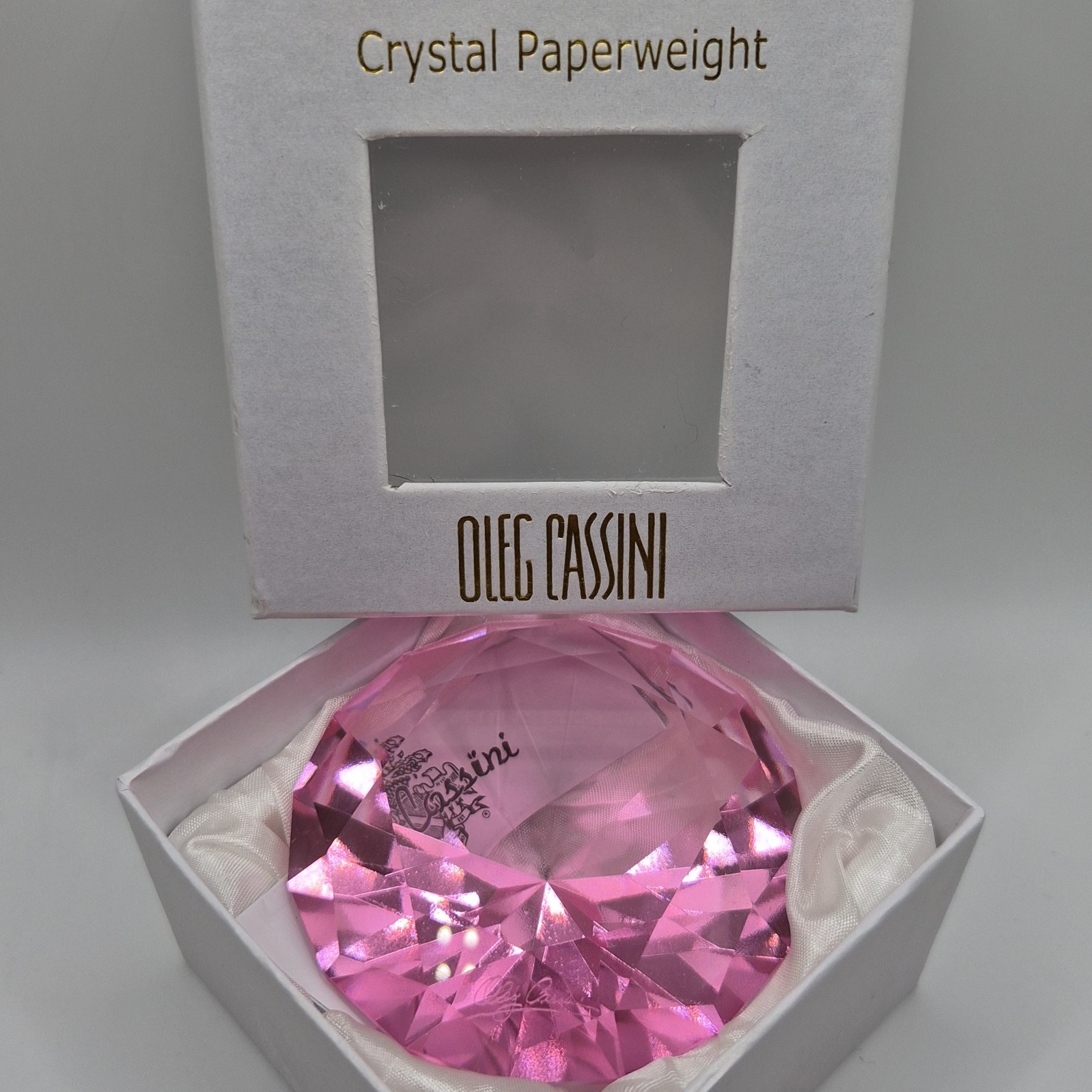 Vintage Oleg Cassini Crystal Paperweight Cut Pink Diamond Elizabeth Round Gift 