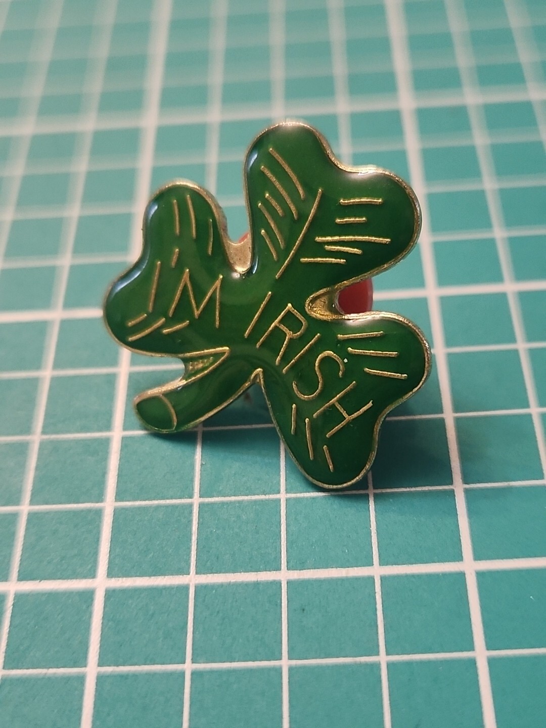 Vtg I\'m Irish ☘️  Shamrock Gold Tone Lapel Pin