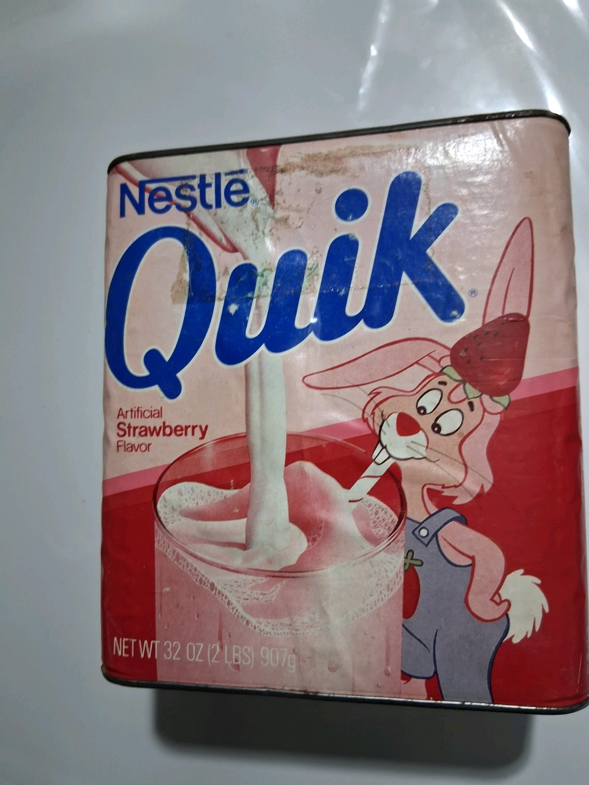 strawberry quik tin large vintage rare nestle bunny family size 1980s