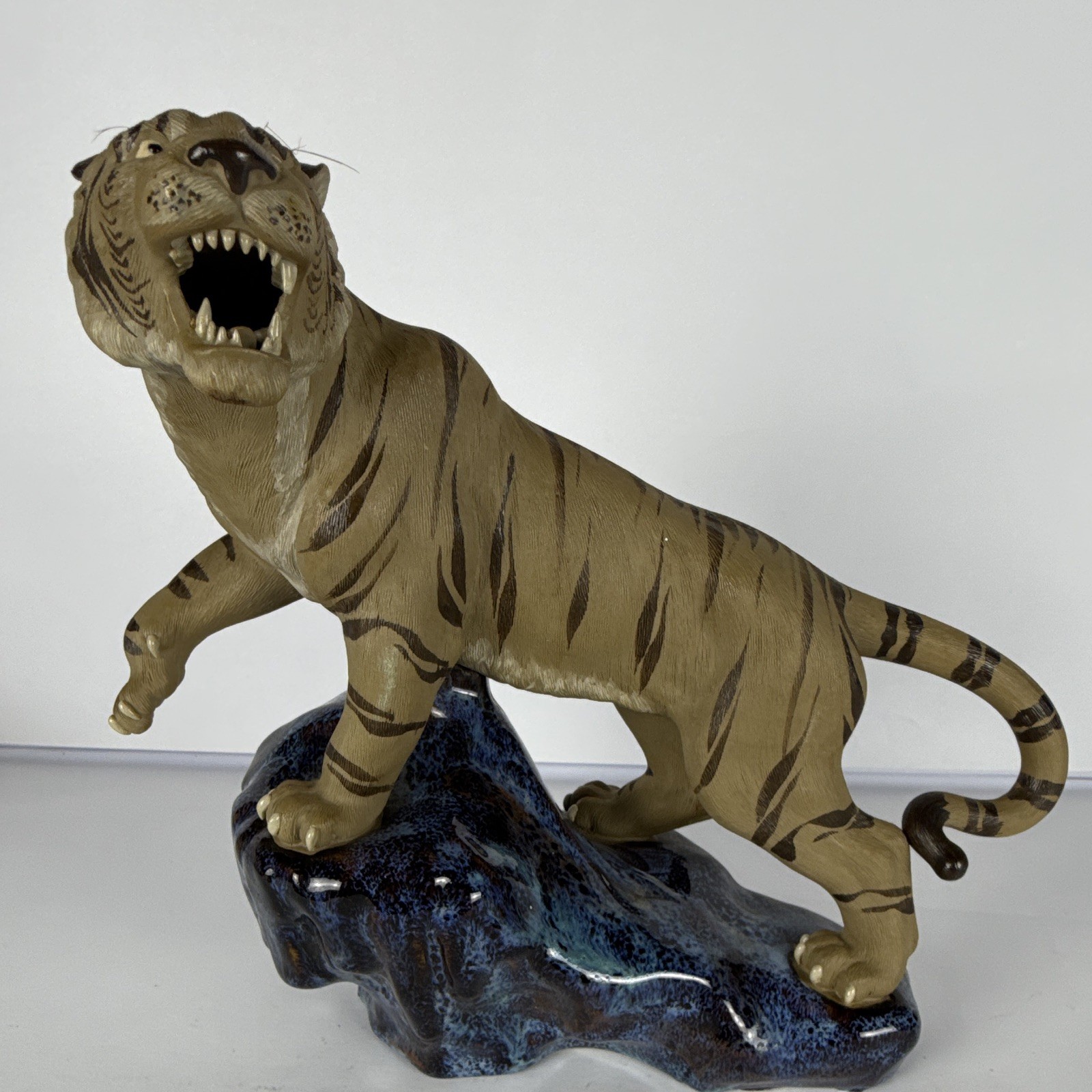 Vintage Chinese Shiwan Ware Growling Tiger Sculpture