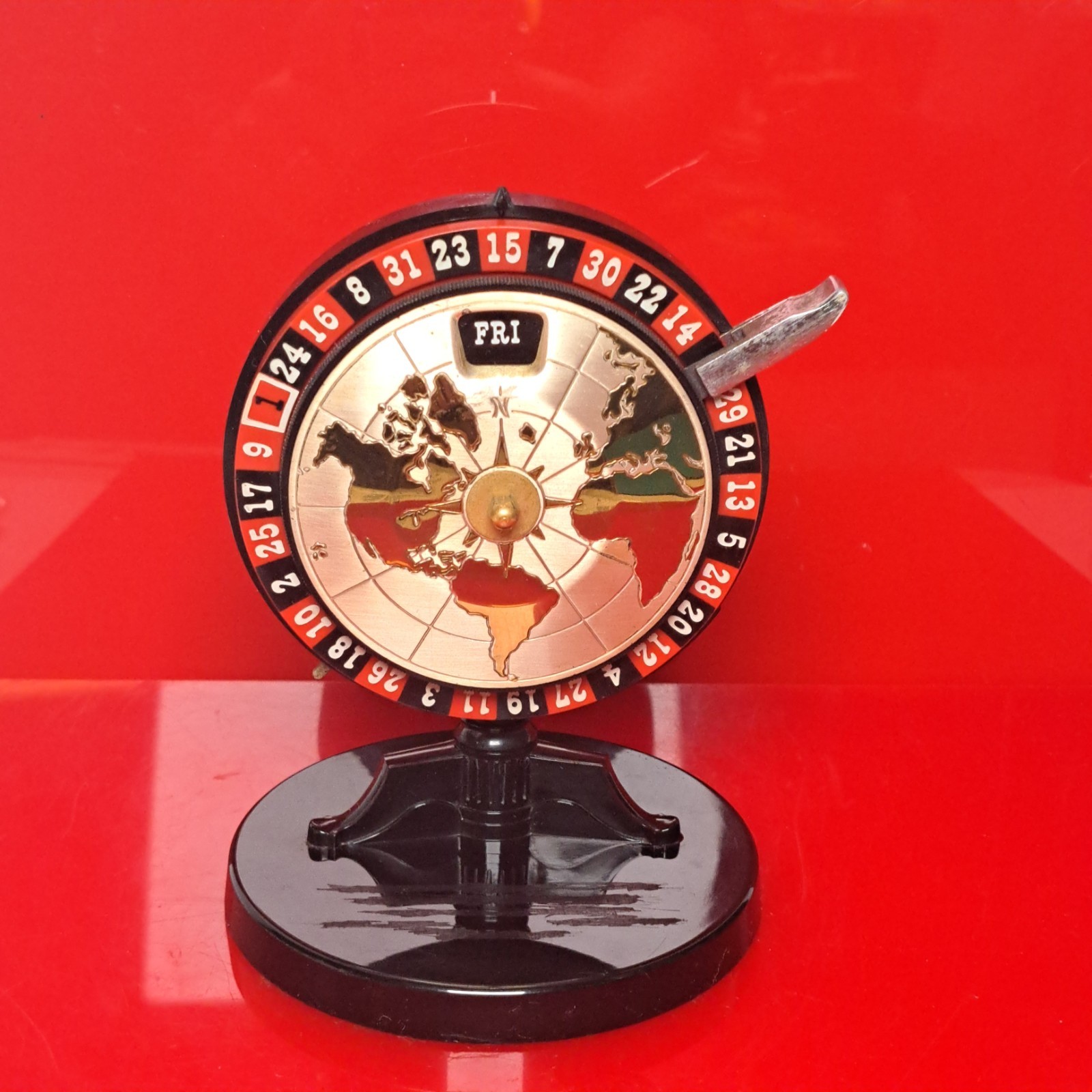 Vintage Brown & Bigelow Remembrance Roulette Wheel Perpetual Desk Calendar