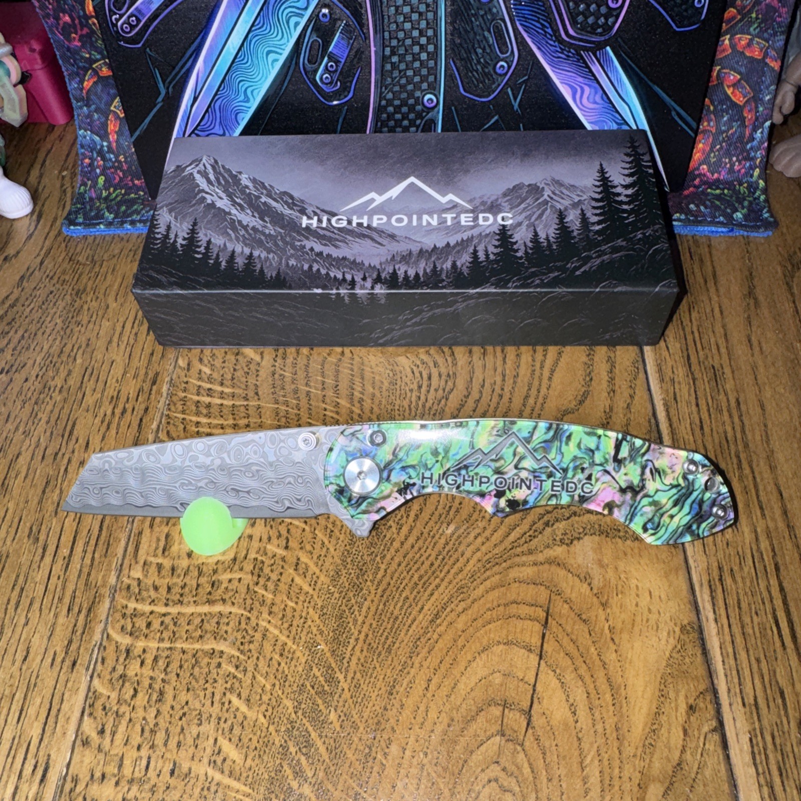 EDCGRIPPER / HIGH POINT EDC PEARL STORM Damascus Blade. Back Flip Thumb Stud EDCGRIPPER / HIGH POINT EDC PEARL STORM Damascus Blade. Back Flip Thumb Stud