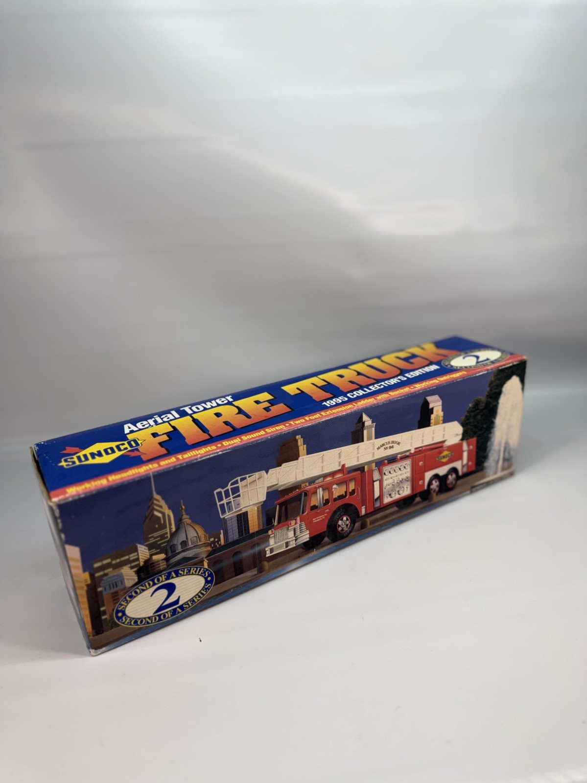 Vintage 1995 Sun Company Sunoco Aerial Tower Fire Truck, Collector\'s Edition NIB