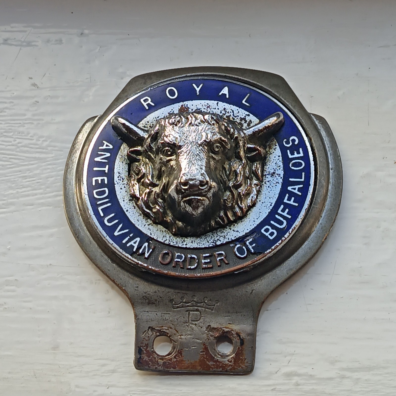 VINTAGE ROYAL ANTEDILUVIAN ORDER OF BUFFALOES ENAMEL CAR BADGE EMBLEM MASONRY VINTAGE ROYAL ANTEDILUVIAN ORDER OF BUFFALOES ENAMEL CAR BADGE EMBLEM MASONRY