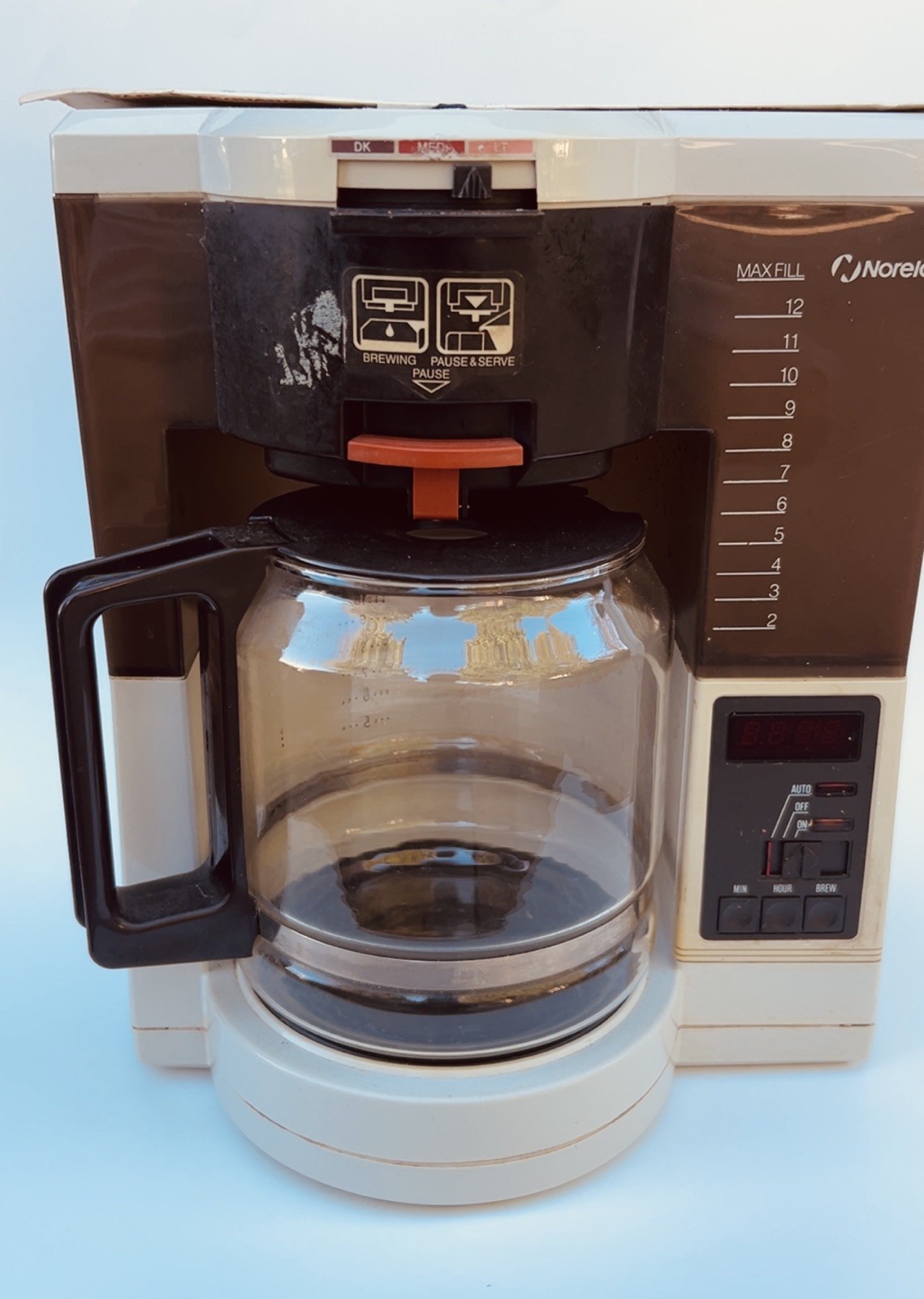 Vintage Norelco 12 Cup Coffee Maker Digital Timer Glass Carafe Retro Tested Vintage Norelco 12 Cup Coffee Maker Digital Timer Glass Carafe Retro Tested