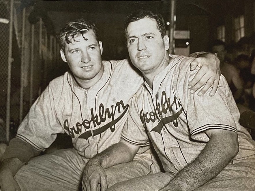 1941 WORLD SERIES NY DODGERS - PLAYERS; HUGH CASEY (P) & BILLY HERMAN (2B) PHOTO