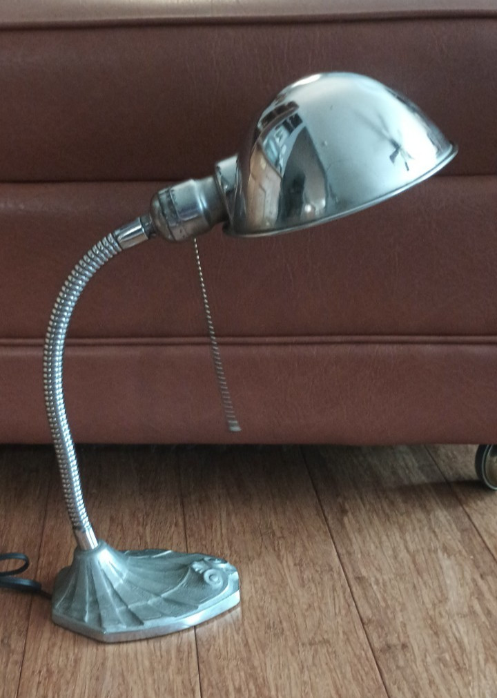 Vintage FARIES MFG. CO. S-7460 Gooseneck Adjustable Desk Lamp, works CLASSIC