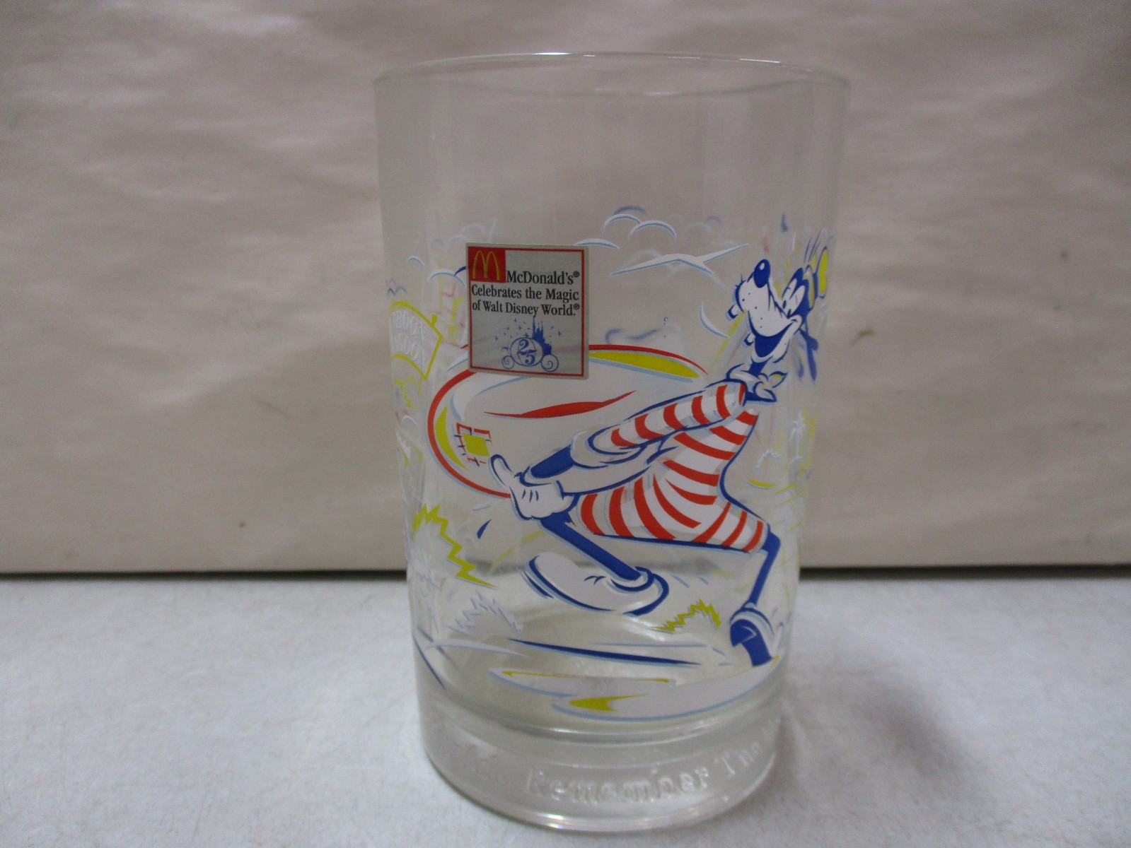McDonalds Celebrates the Magic of Walt Disney World Goofy Glass