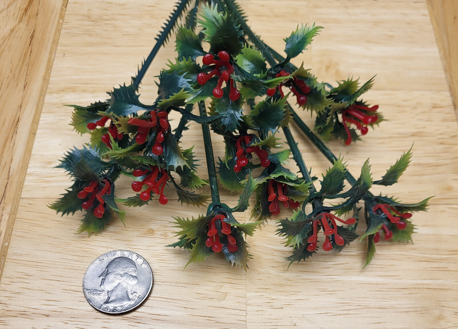 Vintage mini plastic holly picks, lot 12 pcs. NOS kitsch, Crafting, Christmas Vintage mini plastic holly picks, lot 12 pcs. NOS kitsch, Crafting, Christmas