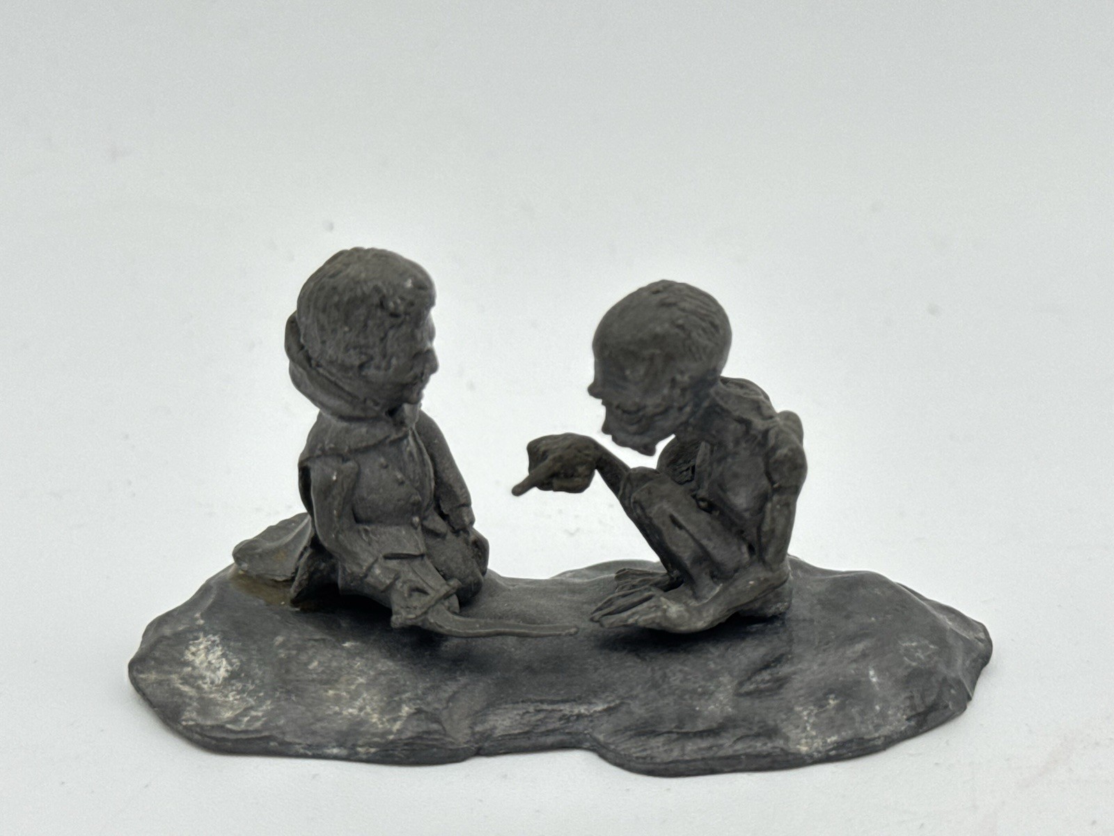 Phil Hauser 1975 The Riddle Game Bilbo & Gollum Tolkien Miniature Figure Signed