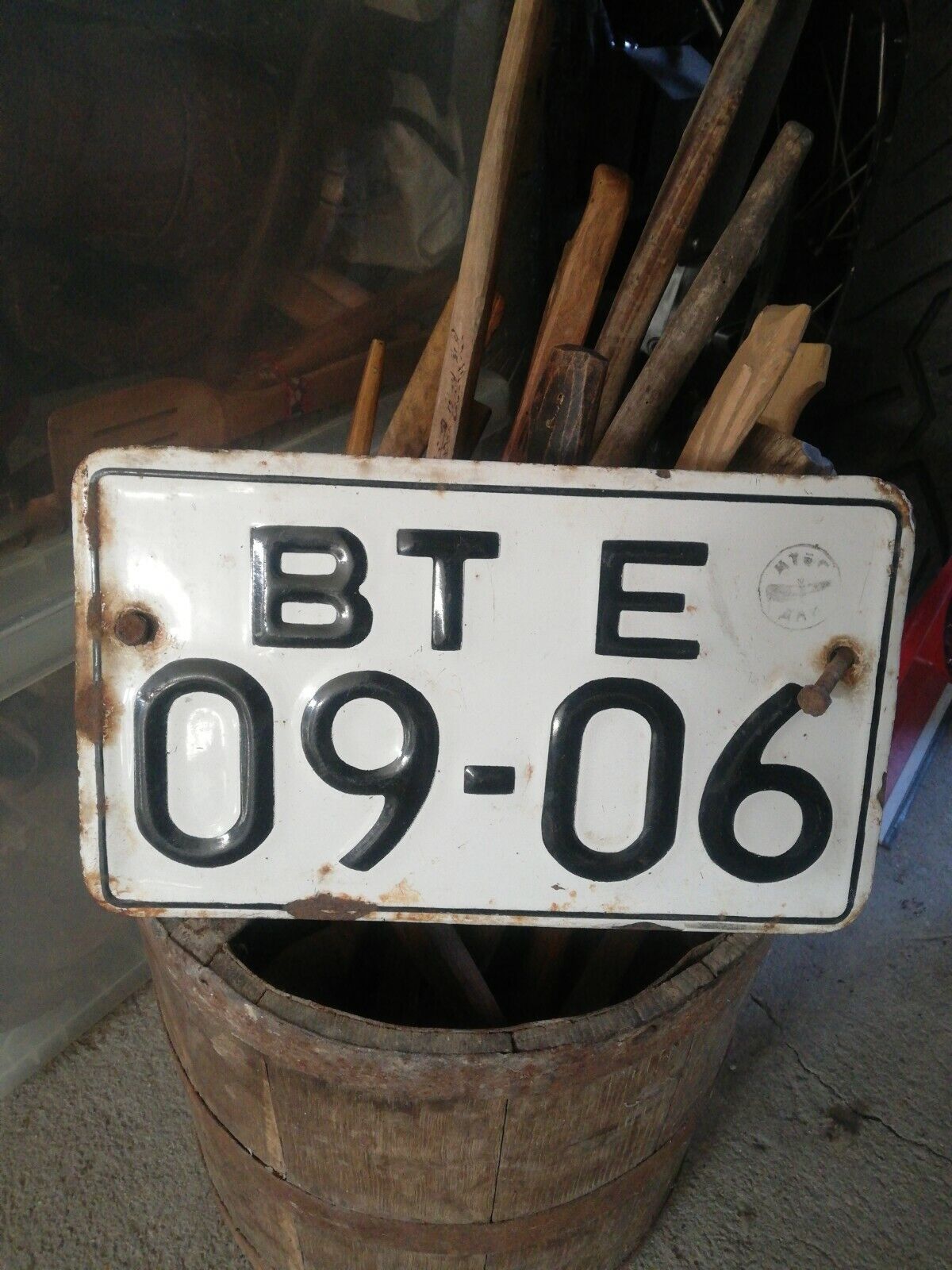 Xxl primitive old enamelled registration sign plate tractor relief original