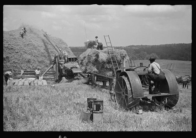 Photo:Brookeville Maryland 1937 Threshing Farm Workers Steam Engine Wagon