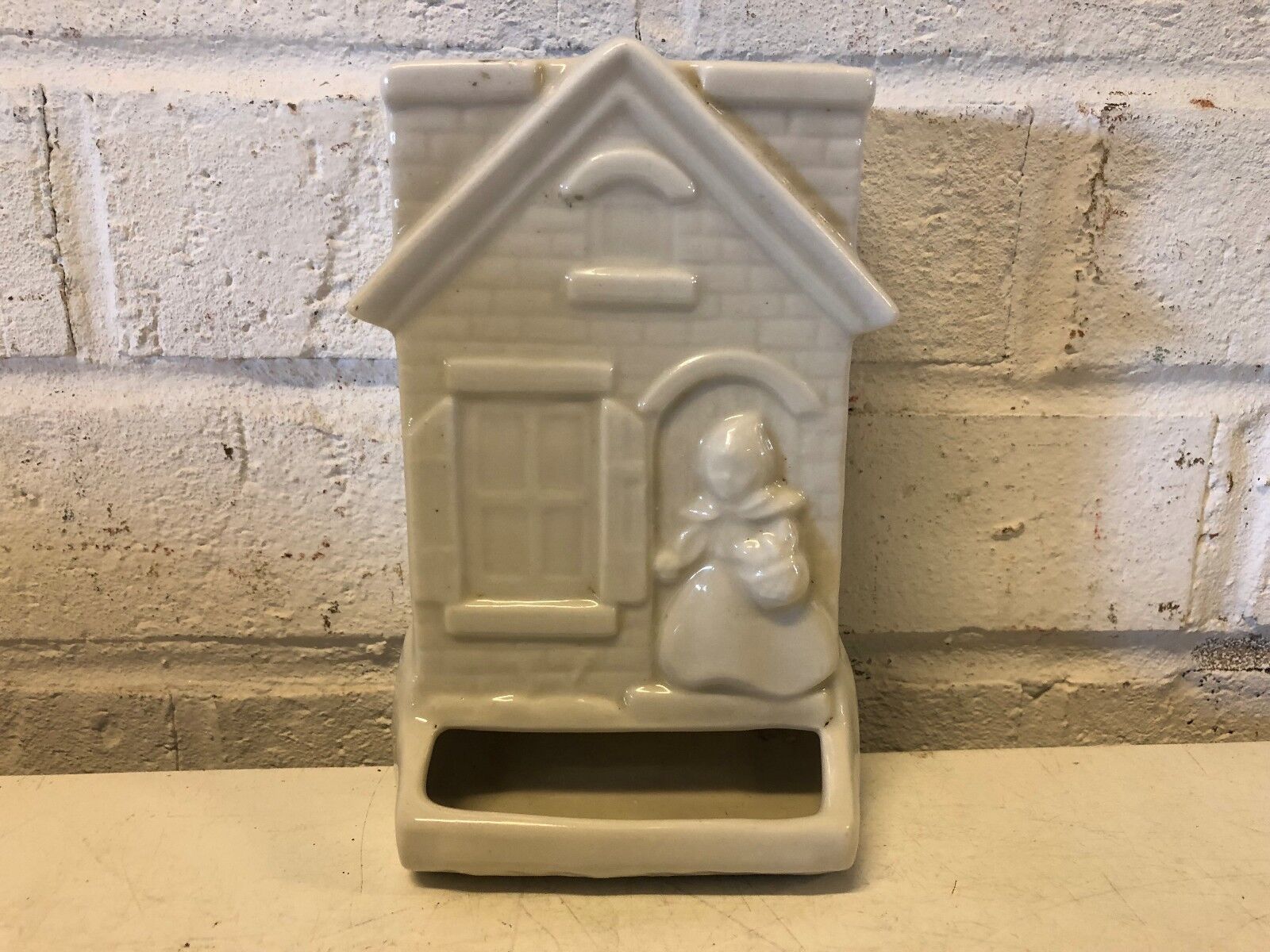 Vintage Hull Little Red Riding Hood Wall Mounting Match Holder Unpainted Marked