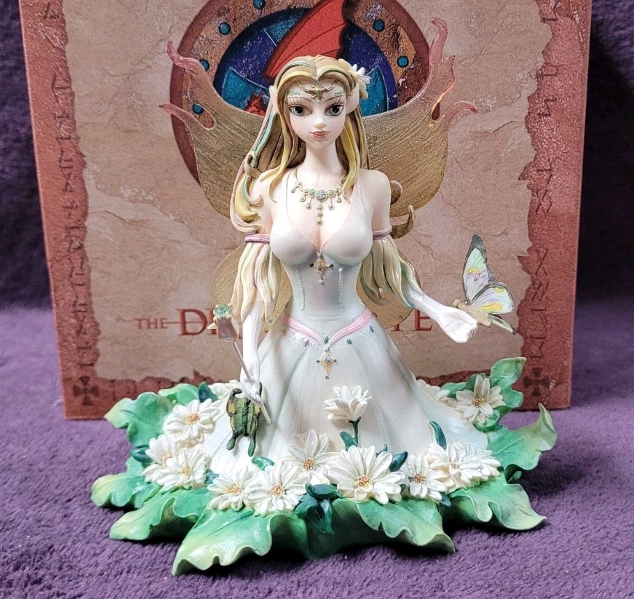 Dragonsite Limited Edition “Diamonds & Daisies” LB31040