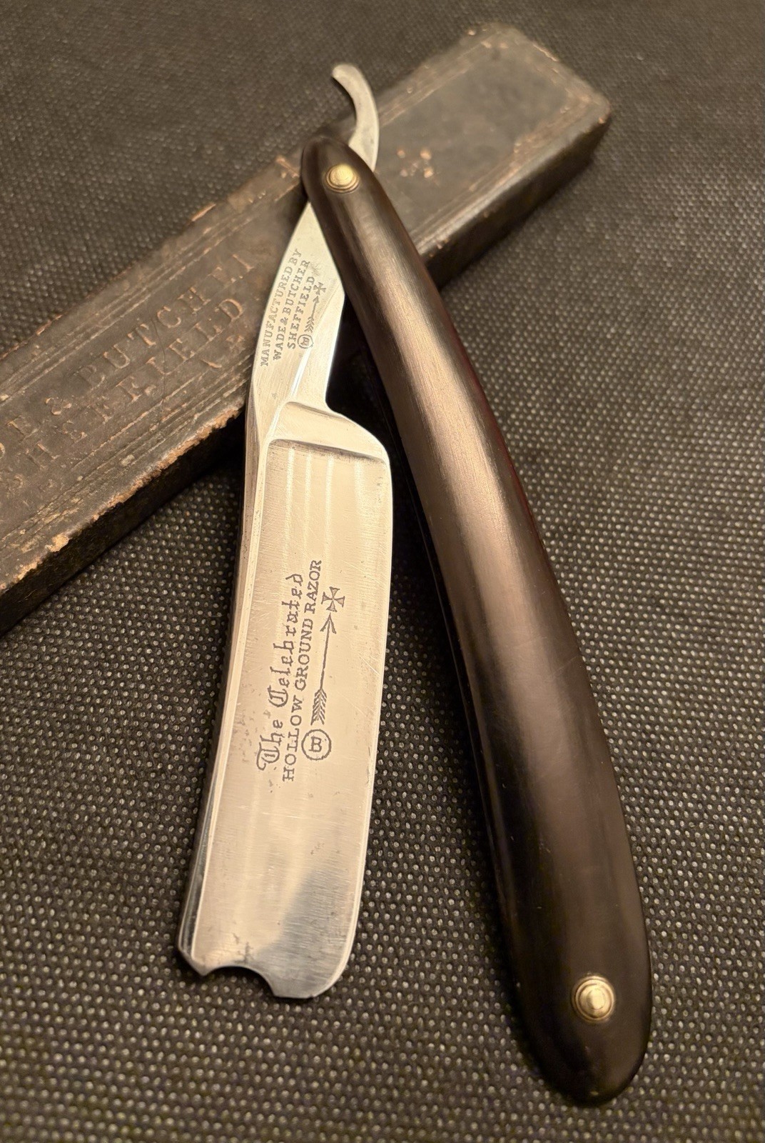Large Wade and Butcher Celebrated Hollow Ground.