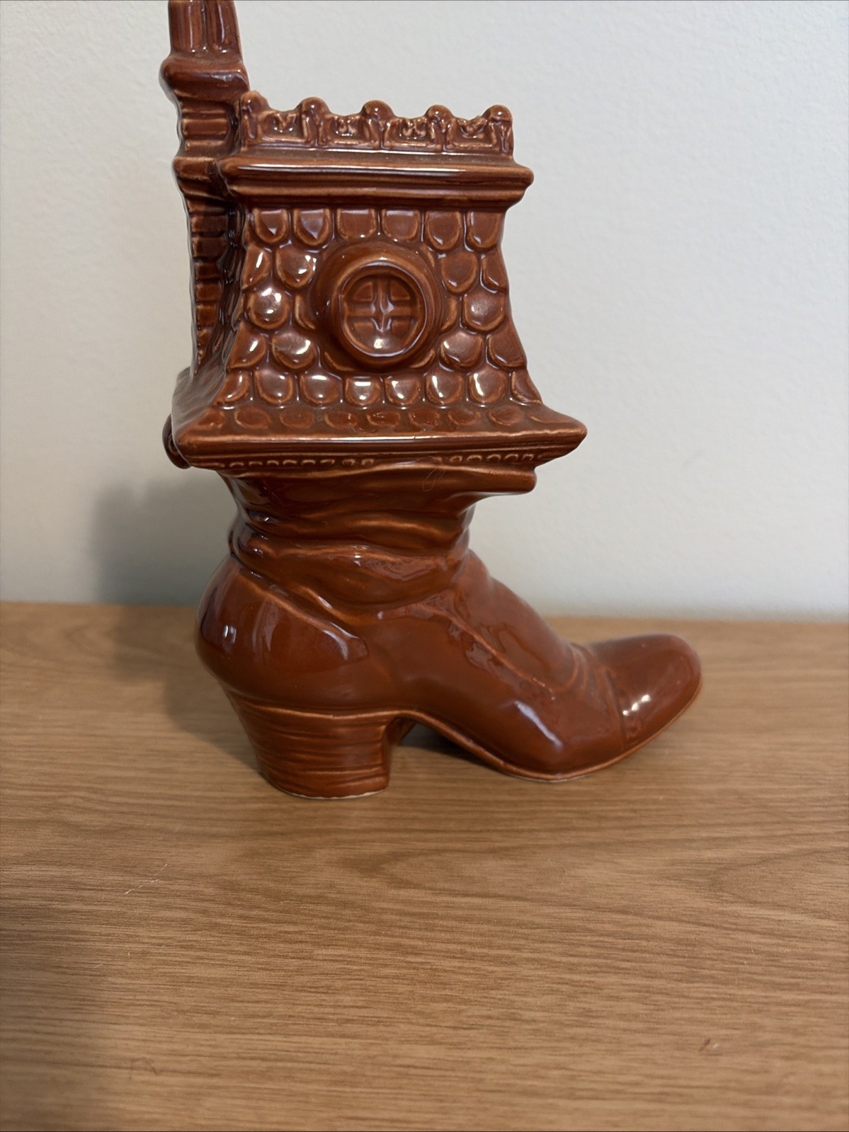 Vintage The Little Old Woman Who Lived in a Shoe\