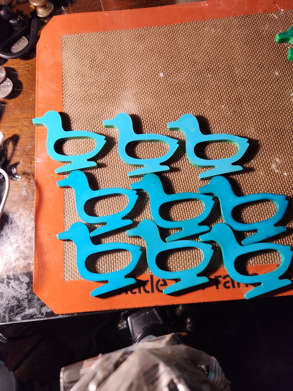 Lot Of 9 Vintage Art Deco Blue Duck Bakelite Napkin Rings 
