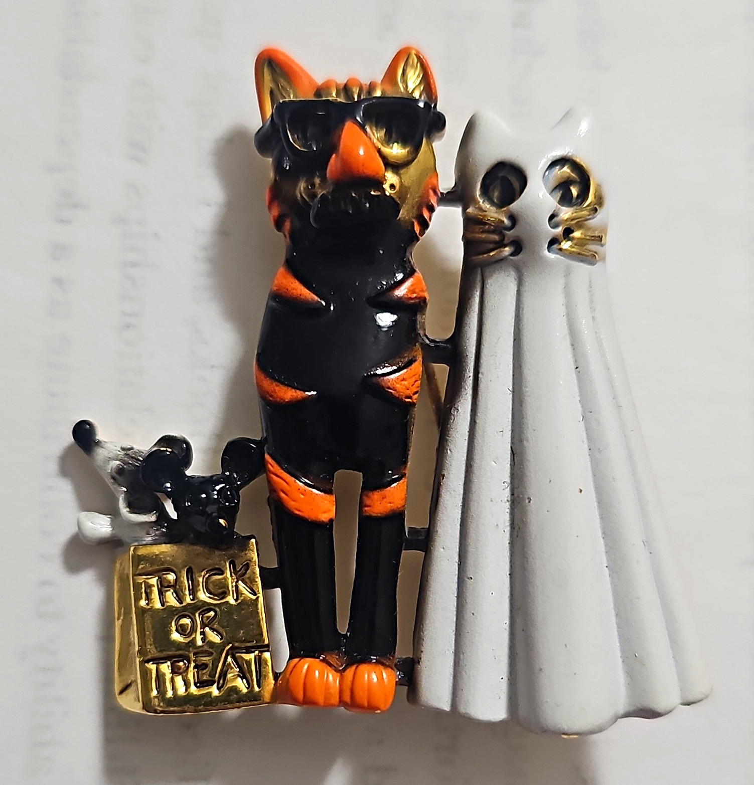 Vintage AJC Cat & Ghost Halloween Trick or Treat Metal Enamel Pin Brooch