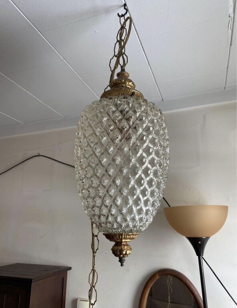 LARGE Vintage 70s Clear Diamond Cut Glass Regency Swag Lamp Hanging Light 22”