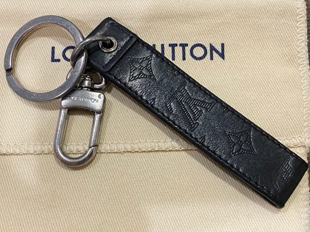 LOUIS VUITTON Key Ring Black