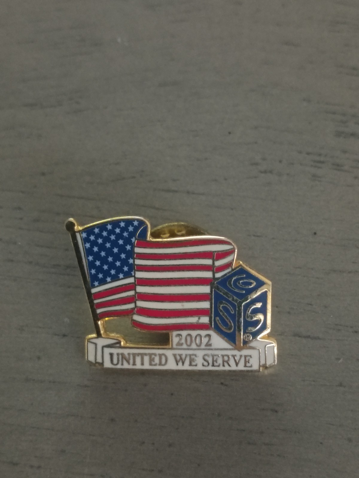 2002 USO United We Serve Enamel Lapel Pin 2002 USO United We Serve Enamel Lapel Pin