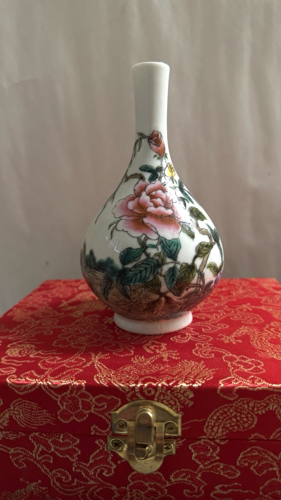 Vintage Hand Painted Small ChineseVase