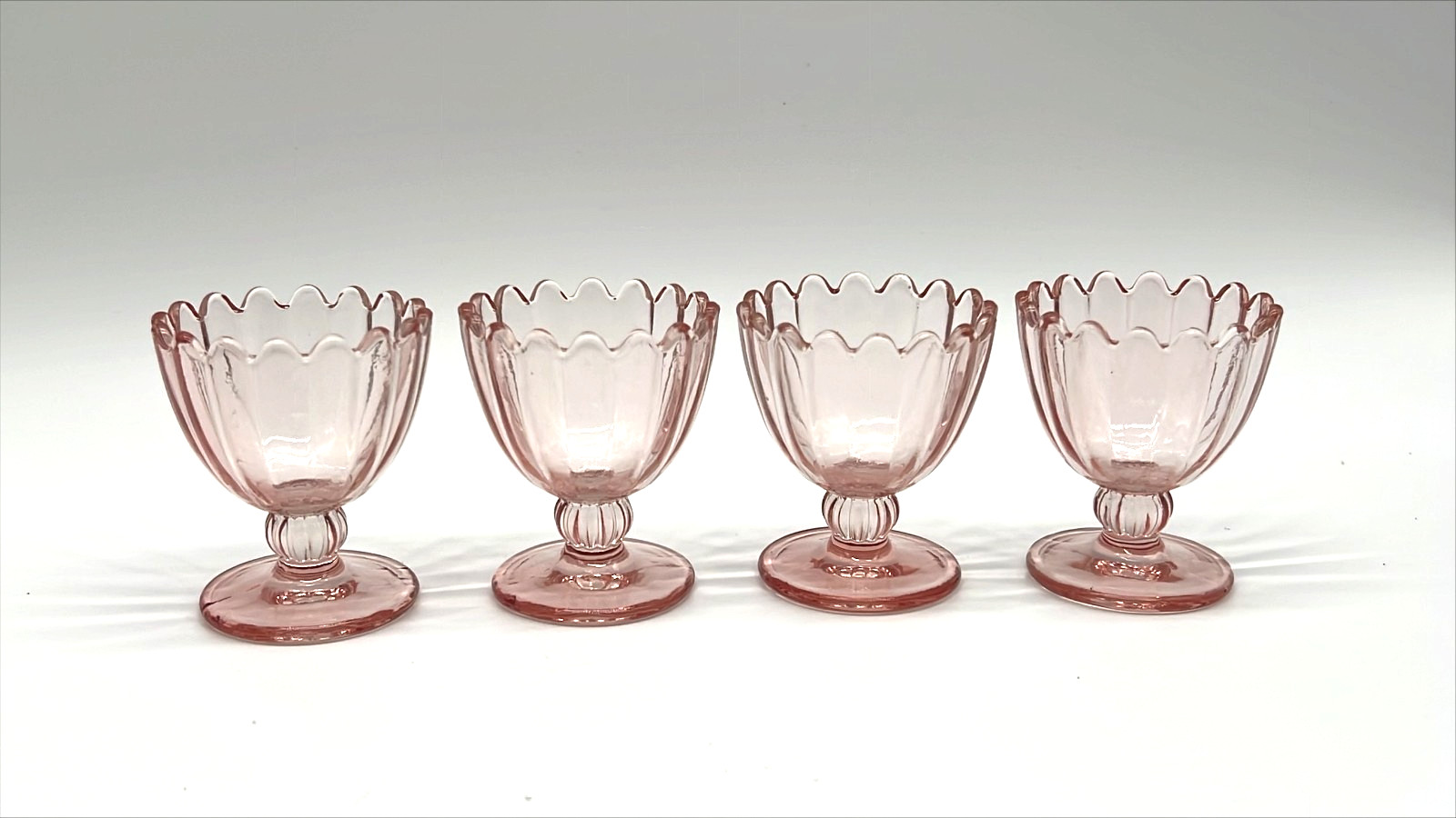Set of 4 Pink Glass Footed Egg Cups Scalloped Rim Soft Boiled Egg Holders 2.5\ Set of 4 Pink Glass Footed Egg Cups Scalloped Rim Soft Boiled Egg Holders 2.5\