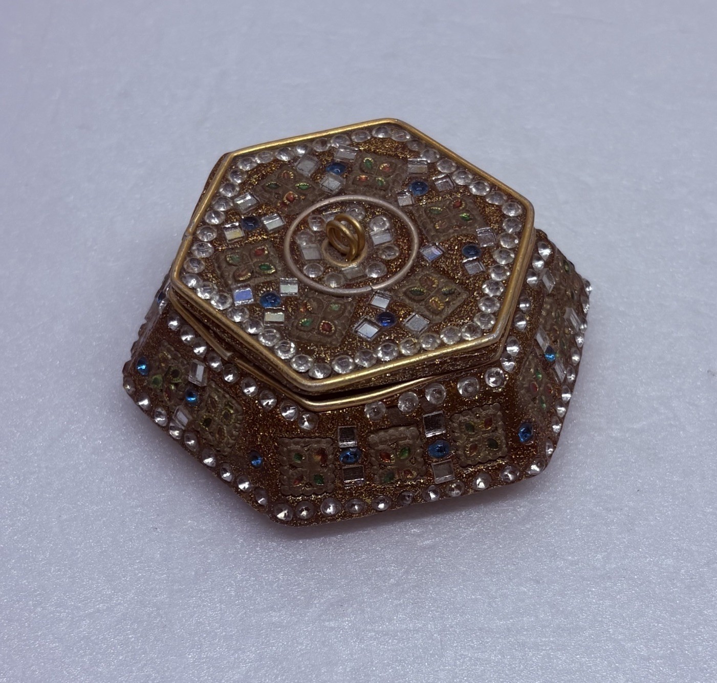 Vintage Abstract Mosaic Jeweled Indian Trinket Box 3.25” Unique Art Decor 35 Vintage Abstract Mosaic Jeweled Indian Trinket Box 3.25” Unique Art Decor 35