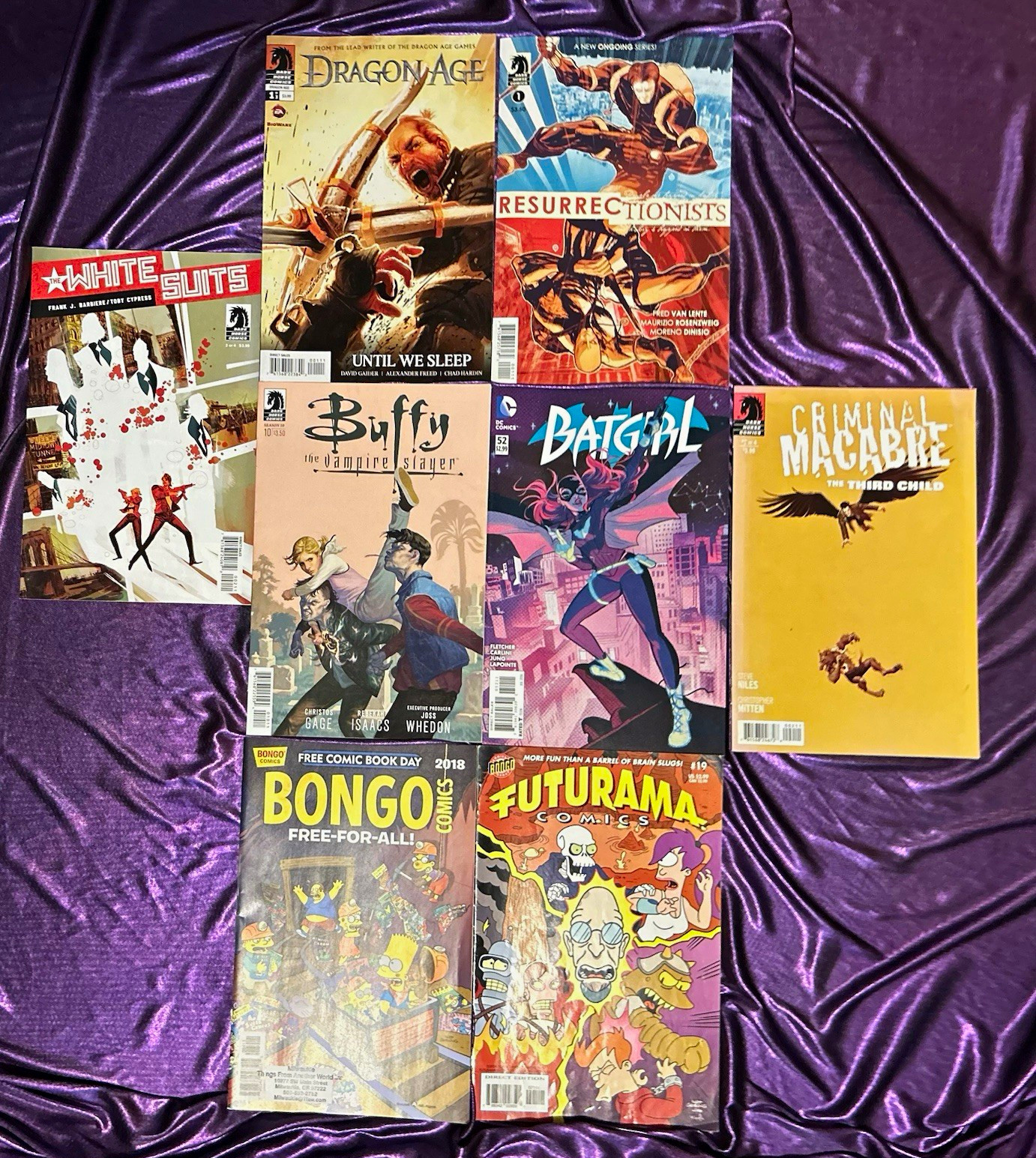 DC Comics-Dark Horse-Bongo Lot of 8 FUTURAMA Bat Girl, Dragon Age, Buffy & more.