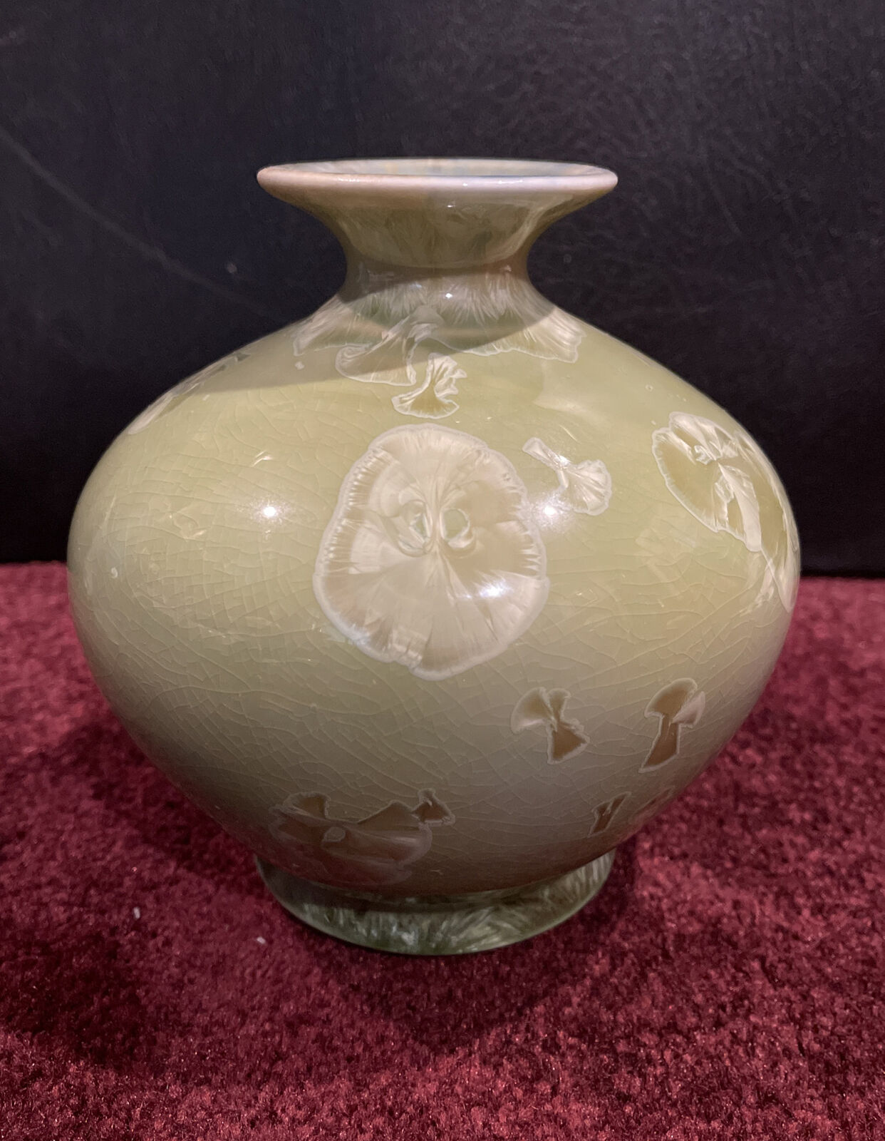 VINTAGE SQUAT VASE EDGECOMB POTTERY Light GREEN with Fired In Design Lovely