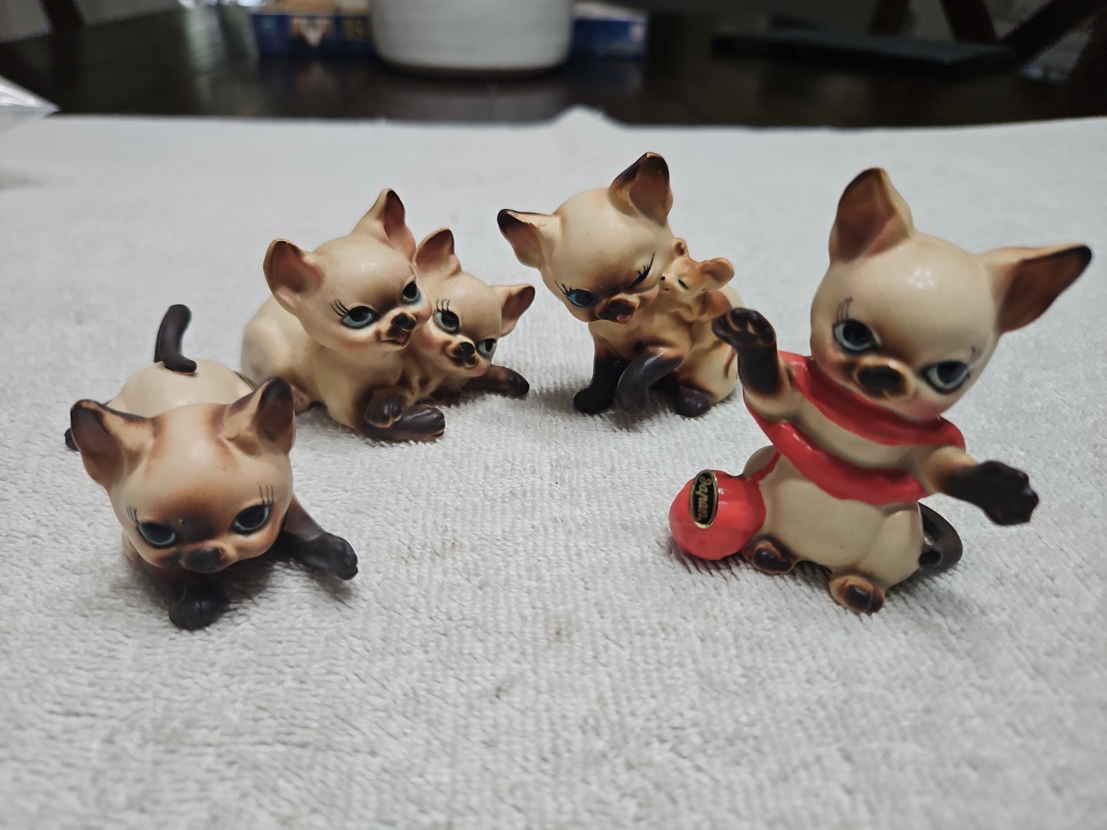Set of 4 Vintage Siamese Cat Miniatures - Josef, Japan -   Yarn Play W/ Sticker.