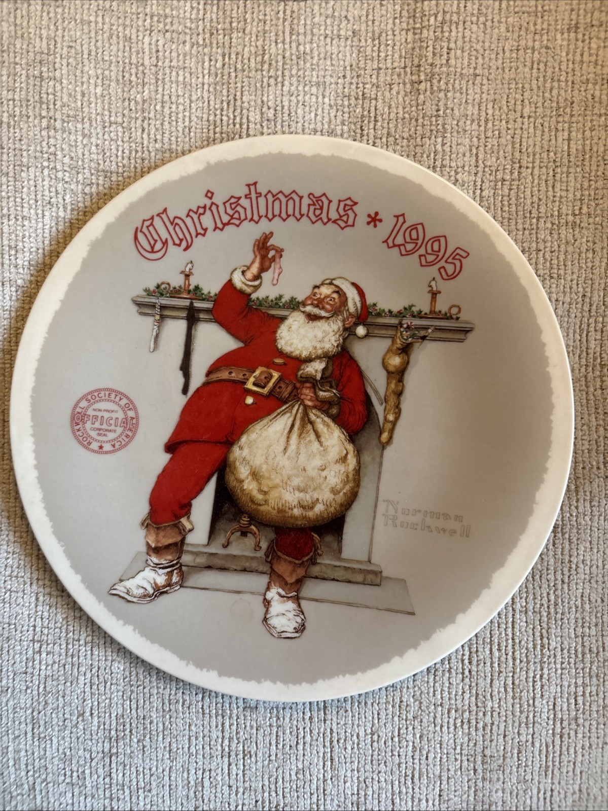 Vtg.Christmas 1995 Norman Rockwell Filling The Stocking Knowles Collector Plate