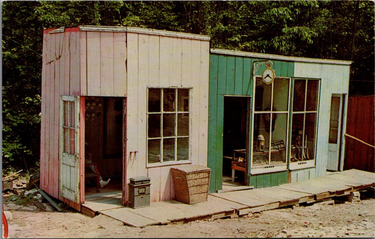 Ed\'s Ghost Town Museum Antiques Indiana Postcard Dexter Press Van Buren Color