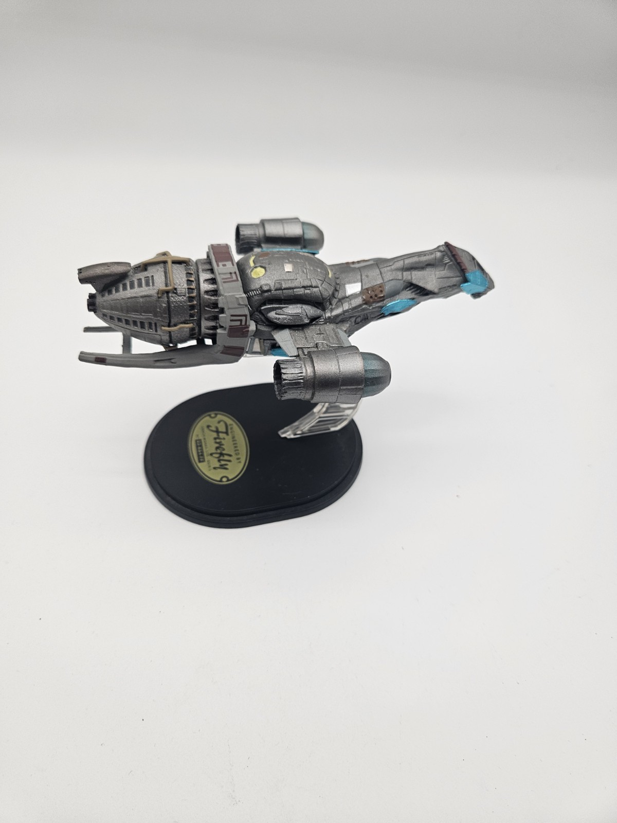 QMx Mini Masters Firefly Serenity Ship Model Maquette with Base QMx Mini Masters Firefly Serenity Ship Model Maquette with Base