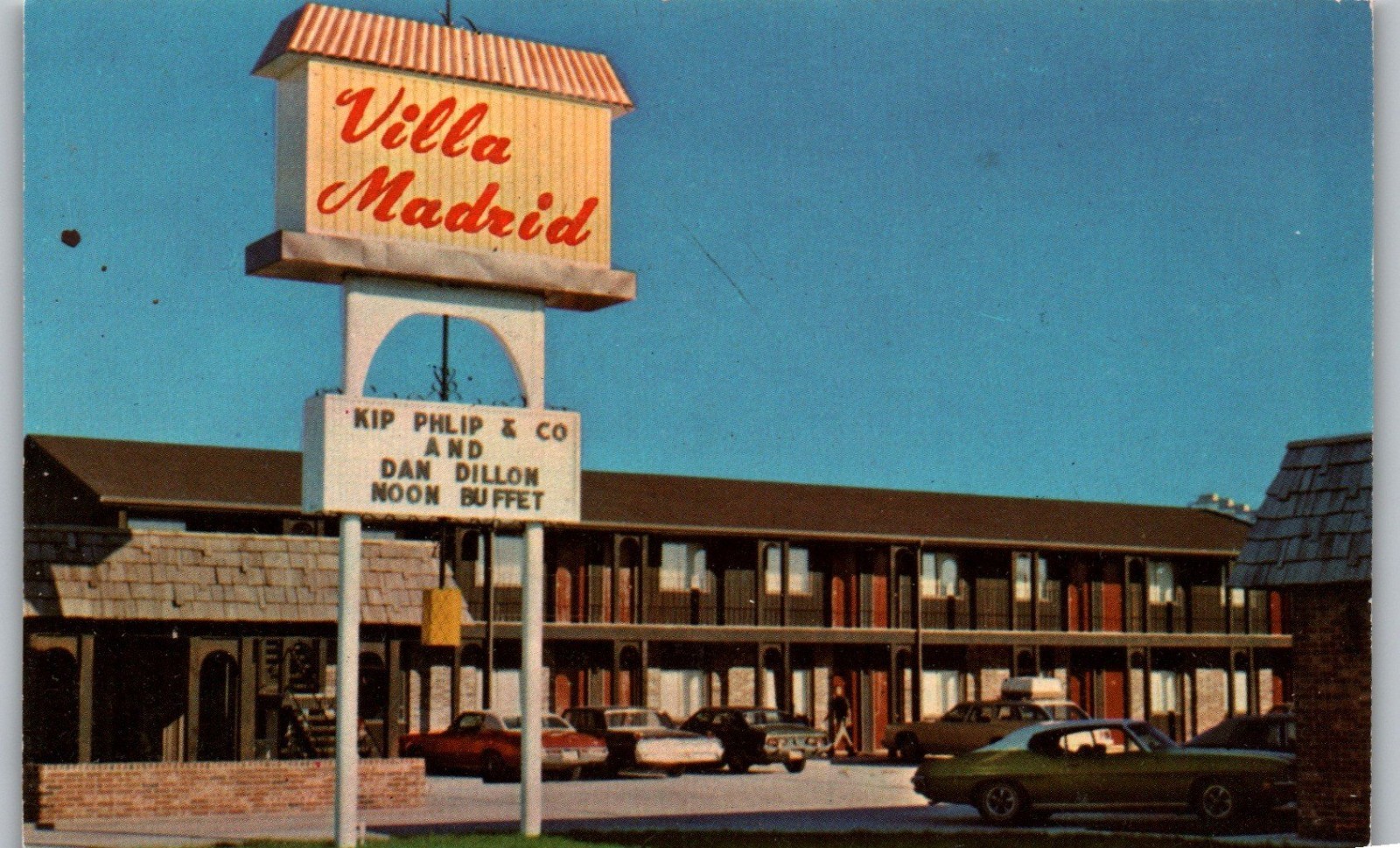c1960s - Villa Madrid Crete Nebraska Motel & Supper Club Postcard - P28
