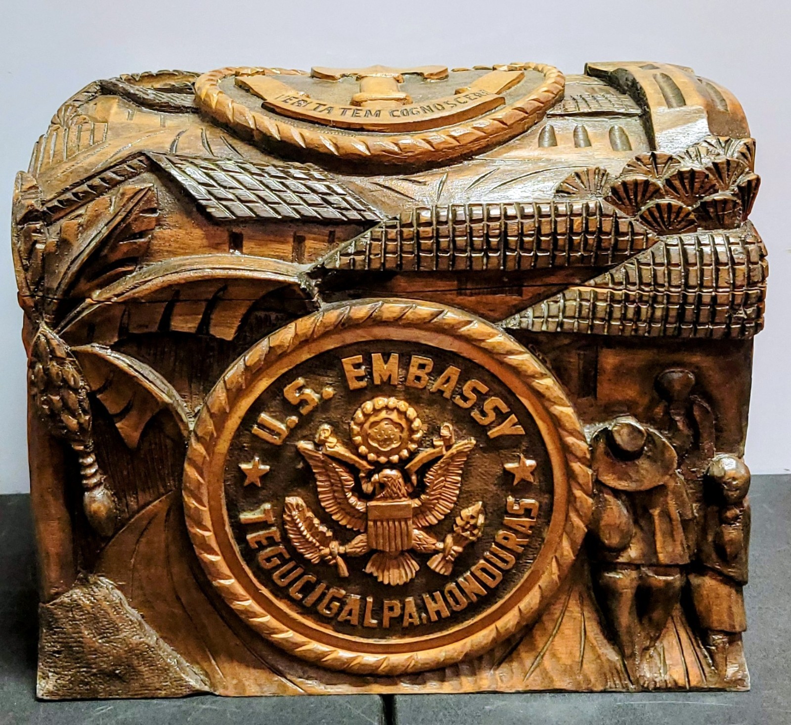 US Embassy Honduras Hand Carved Cigar Box Great Seal Of United States RARE US Embassy Honduras Hand Carved Cigar Box Great Seal Of United States RARE