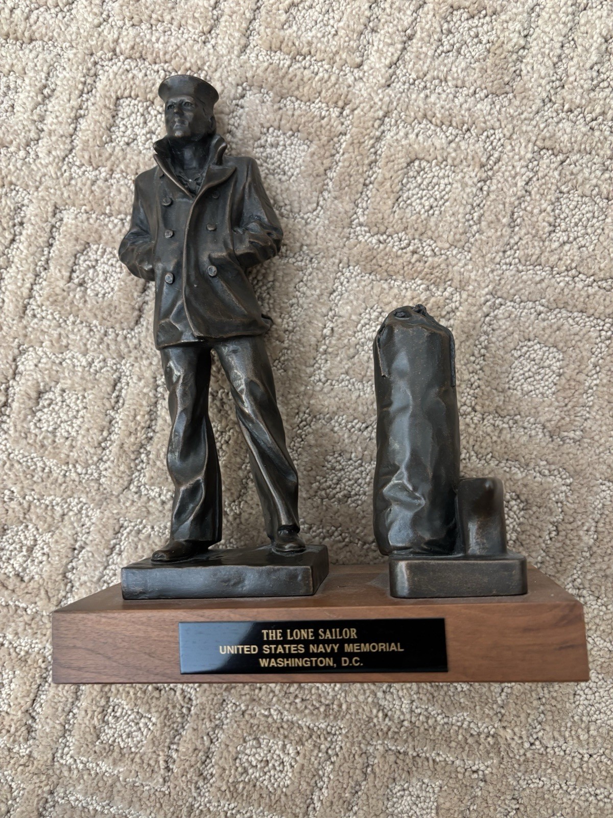 Loan Sailor U.S. Navy Statu Command