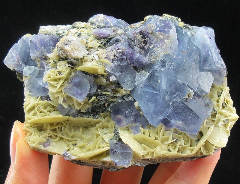 254g FLUORITE&Siderite crystals mineral specimens,Inner Mongolia,China