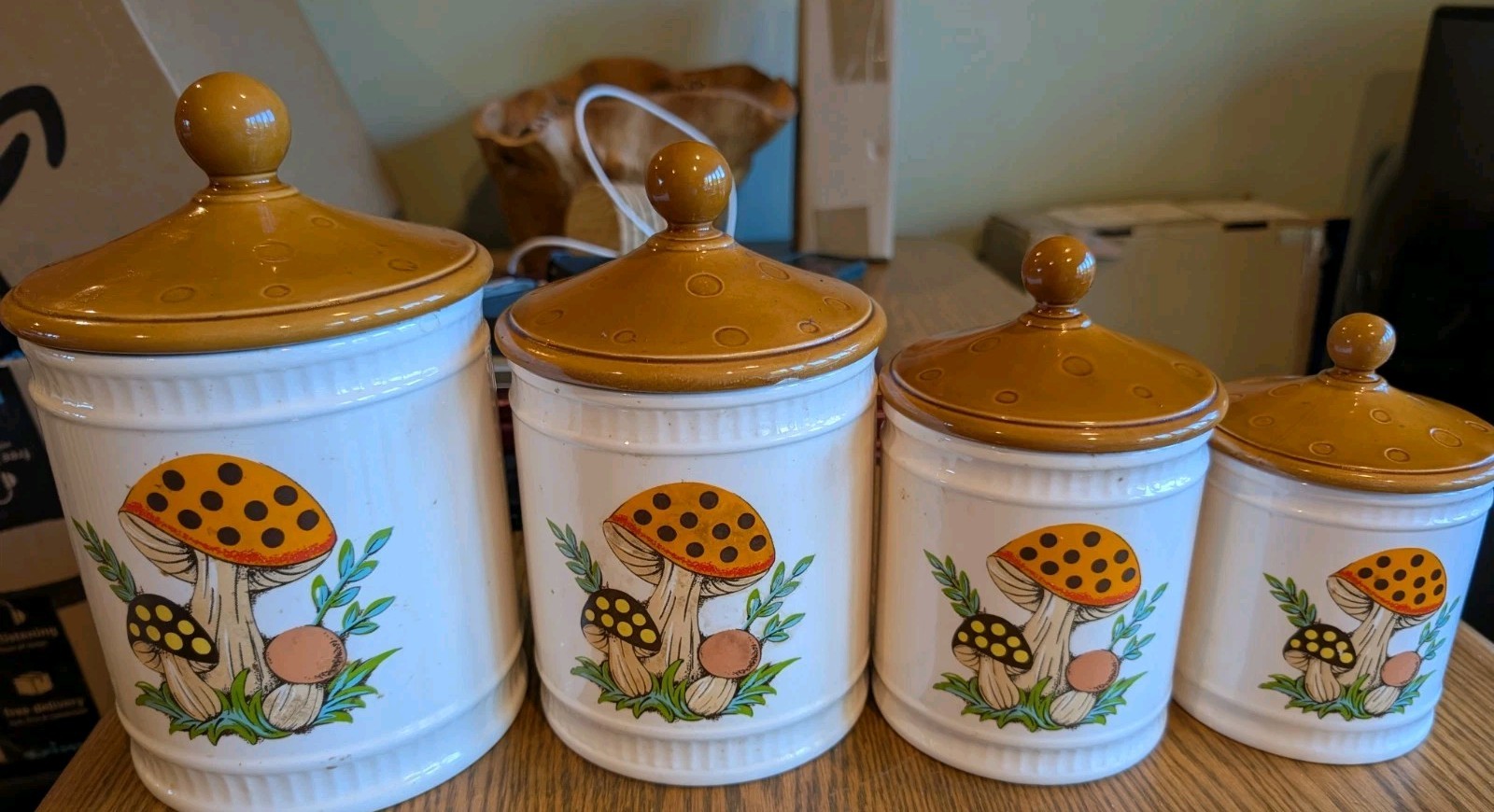 Sears Roebuck Vintage 1982 Merry Mushroom Graduated Canister Set 4 with lids EUC