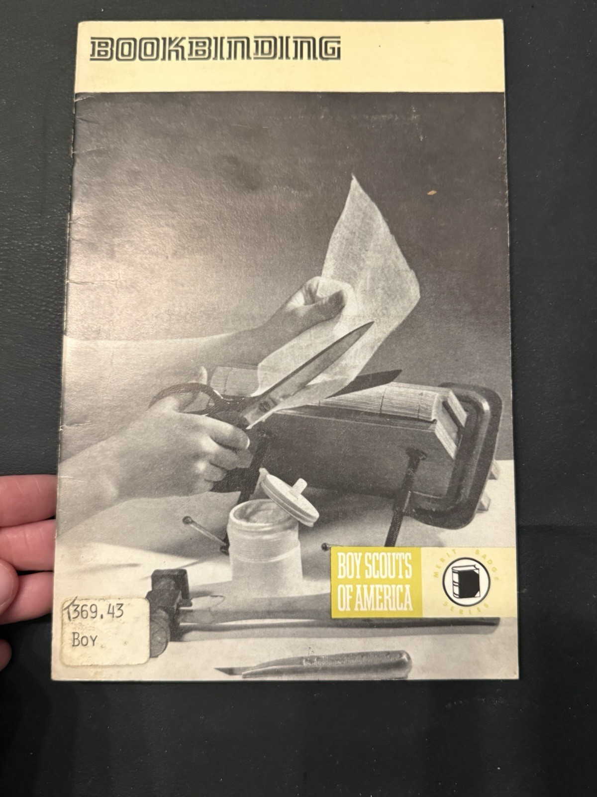 Vintage 1974 Boy Scouts Bookbinding Merit Badge Pamphlet BSA Scouting Manual
