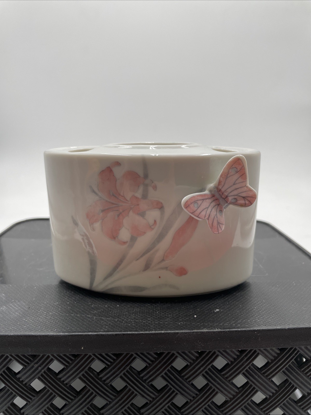 Vtg Porcelain Toothbrush Holder Makeup Brush Organizer Pink Lily 3D Butterfly