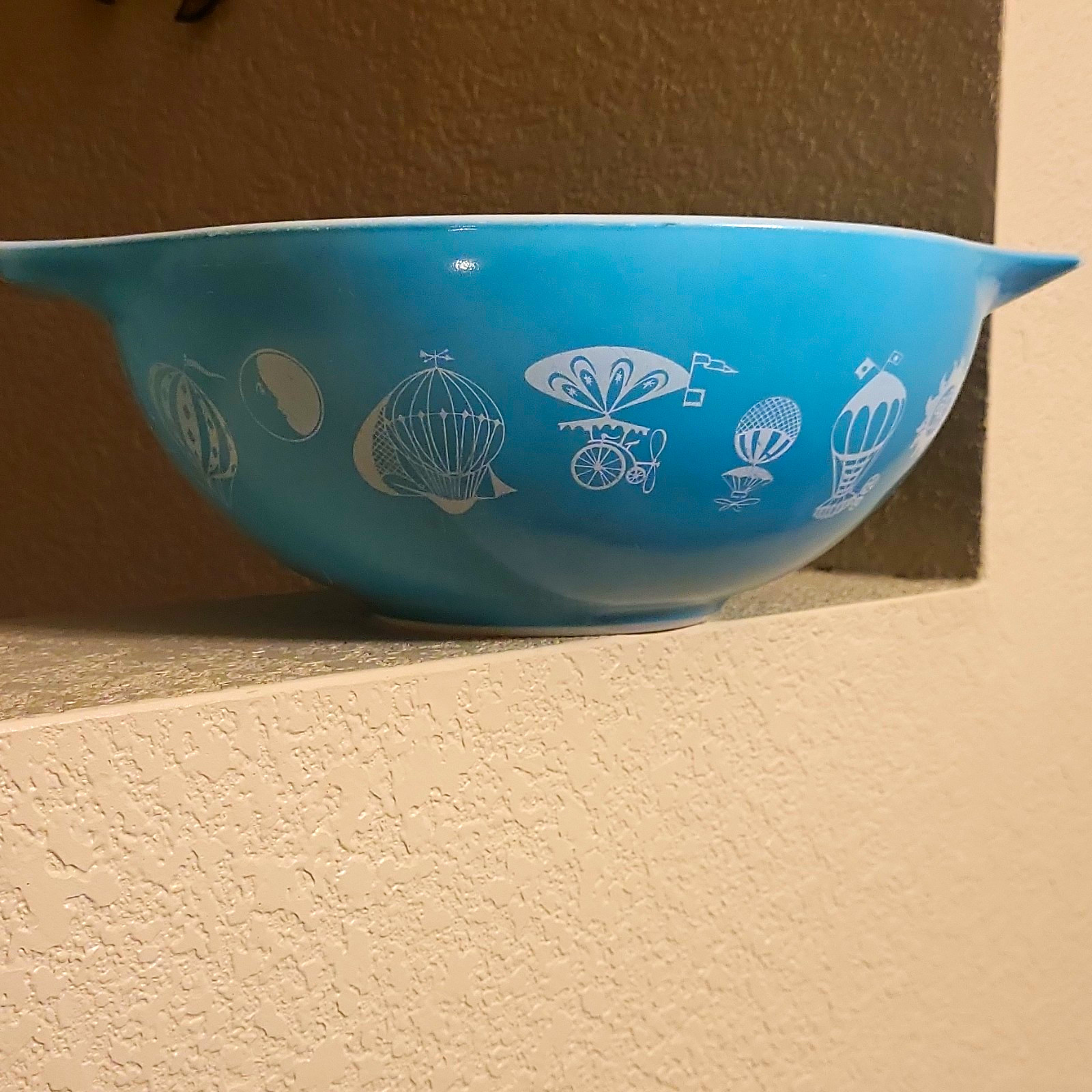 1958 Pyrex 444 Cinderella 4 Qt Turquoise Balloons Promotional Bowl