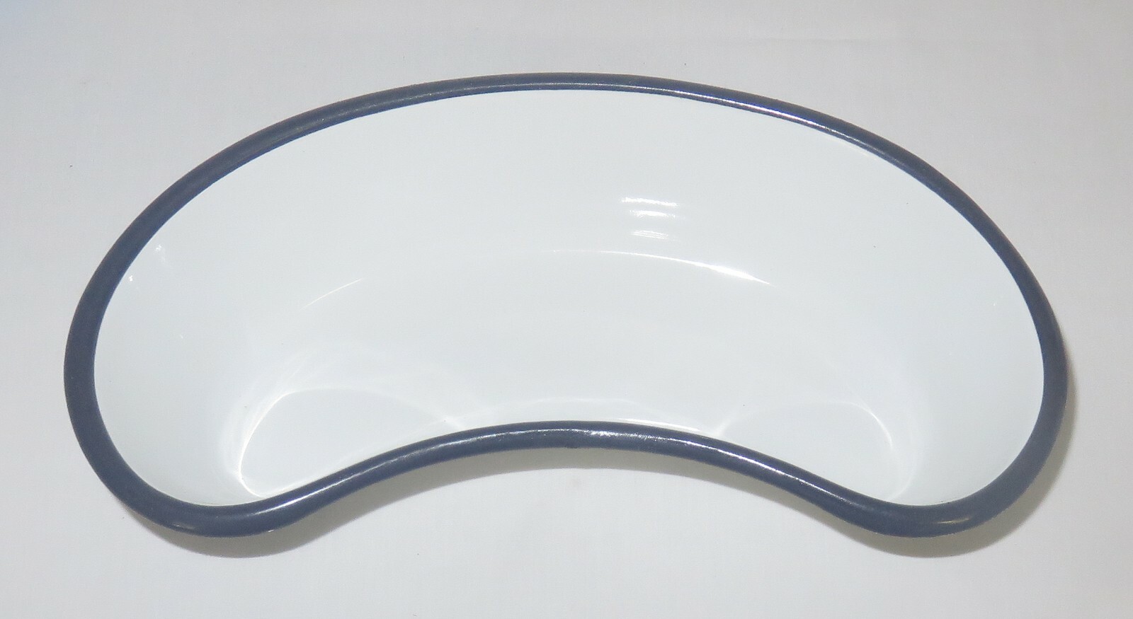 Vintage 1957 Never Used Vollrath Enamel Ware 10