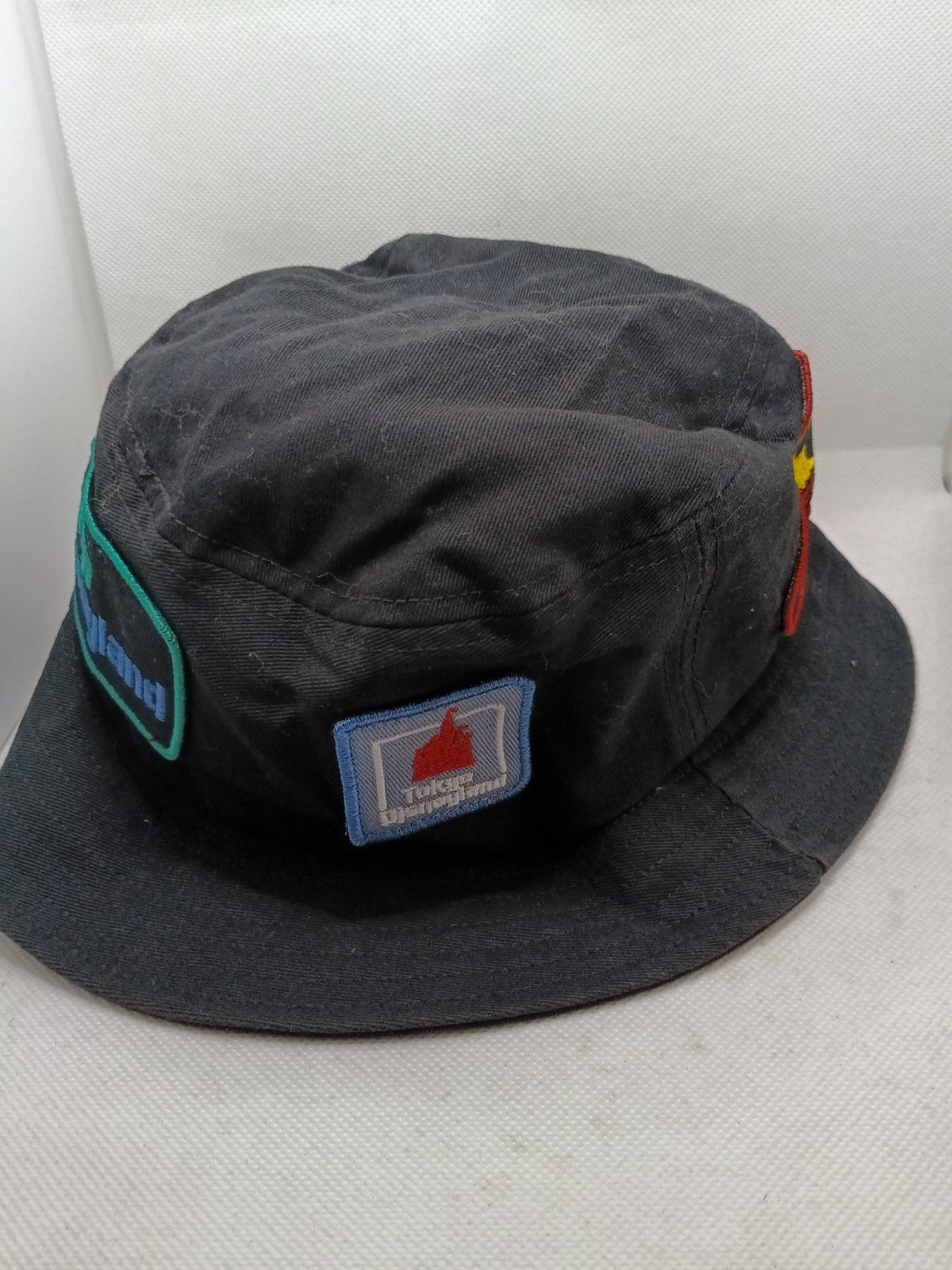 Tokyo Disneyland Resort Bucket Children\'s Hat w/ Patches 