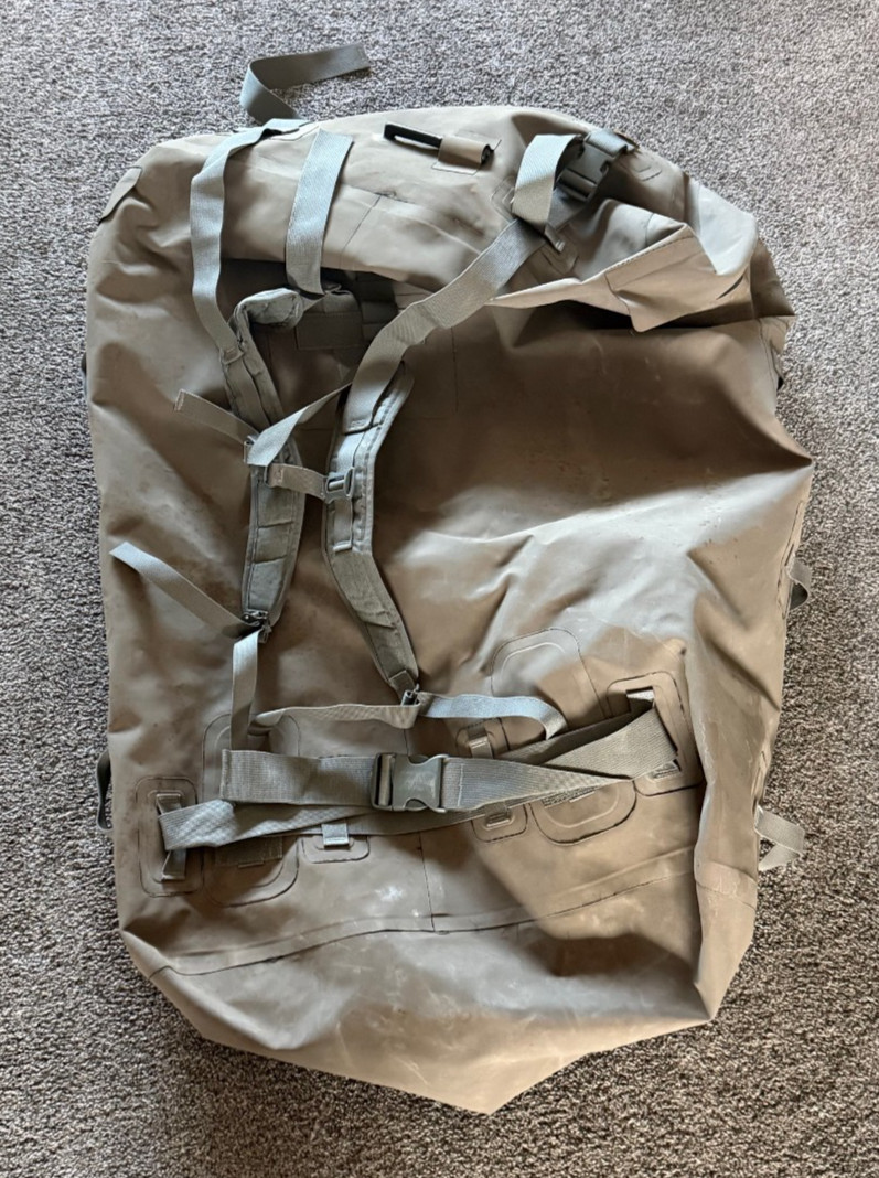 Watershed Under Water Large Dry Pack US Navy Seal Approx. 30\