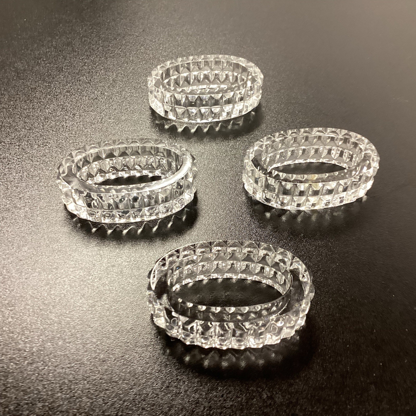 VTG Lead Crystal Napkin Rings Holders 24% Lead Set Of 4